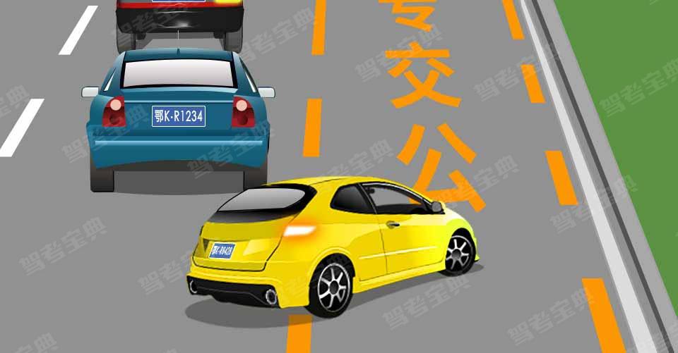 请判断一下图中这辆黄色小型汽车的违法行为是什么？