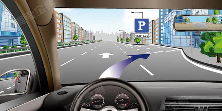 路右侧白色矩形虚线框内表示允许长时间停车。