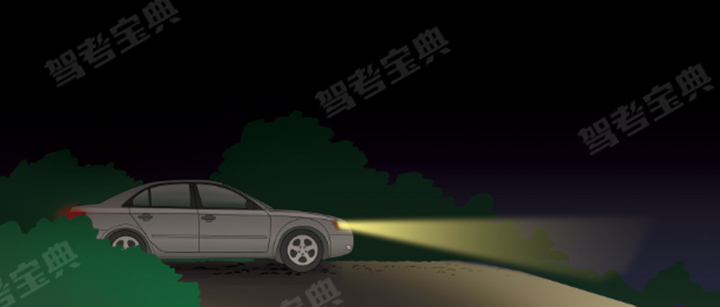 如图所示，夜间驾驶机动车时，如果发现灯光照射距离由近变远，则说明前方道路可能出现什么情况？